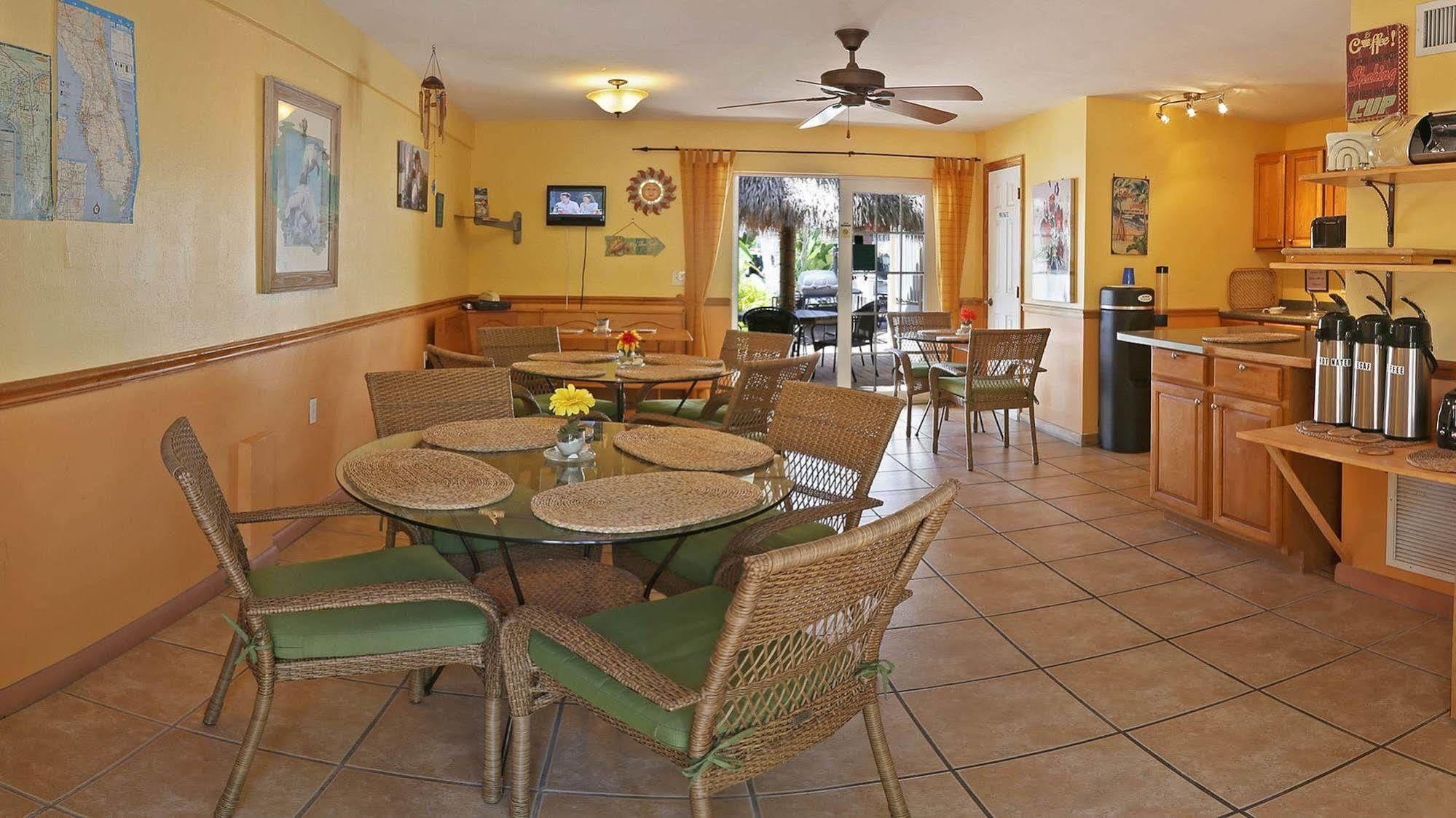 Manatee Bay Inn Fort Myers Beach Buitenkant foto